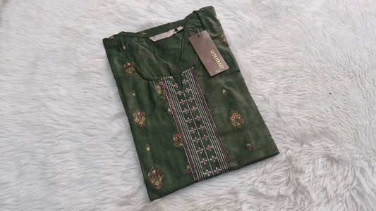 Avaasa Brand Bottle Green kurti
